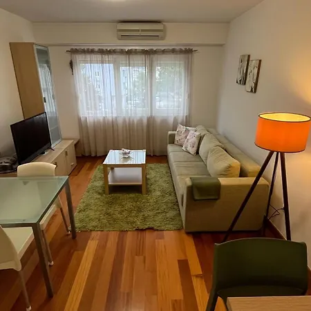 아파트 Ni I - One Bedroom With Balcony G *