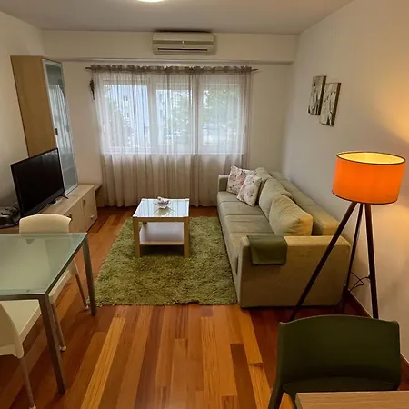 Ni I - One Bedroom With Balcony G 아파트 마카르스카