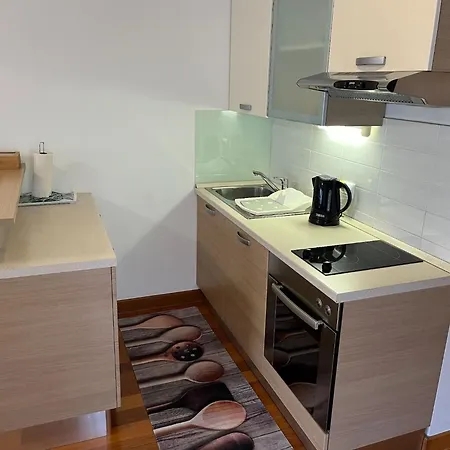 아파트 Ni I - One Bedroom With Balcony G