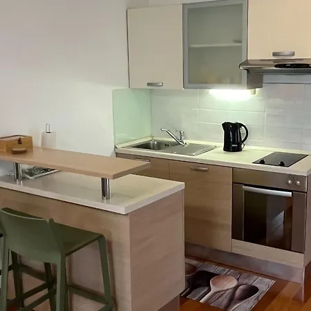 Ni I - One Bedroom With Balcony G Apartment Makarska