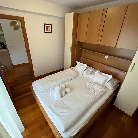 Ni I - One Bedroom With Balcony G